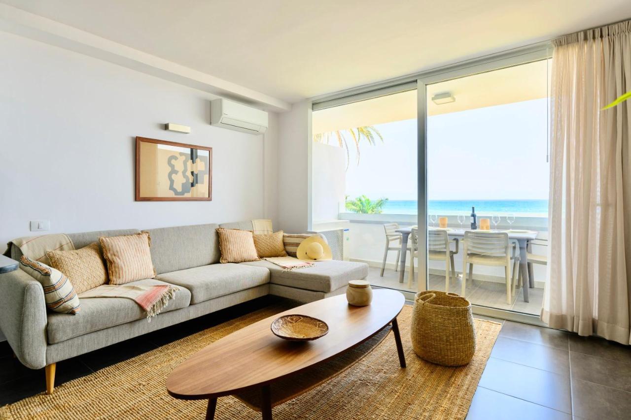 Charming 2 Bedroom Retreat With Beachfront Views San Bartolomé Dış mekan fotoğraf